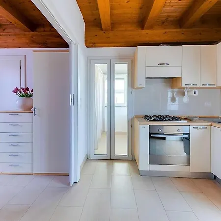 Summer - Casa A Due Passi Dal Mare Con Free Parking E Wi-fi