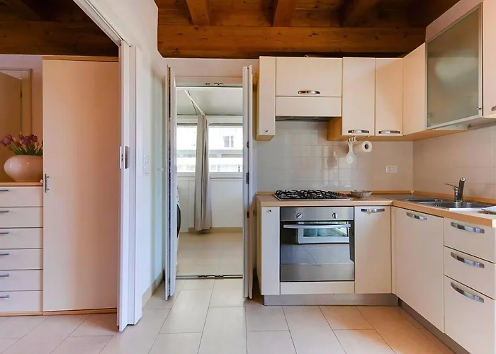 Summer - Casa A Due Passi Dal Mare Con Free Parking E Wi-fi